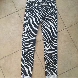 H&M zebra white and black stretchy jeans