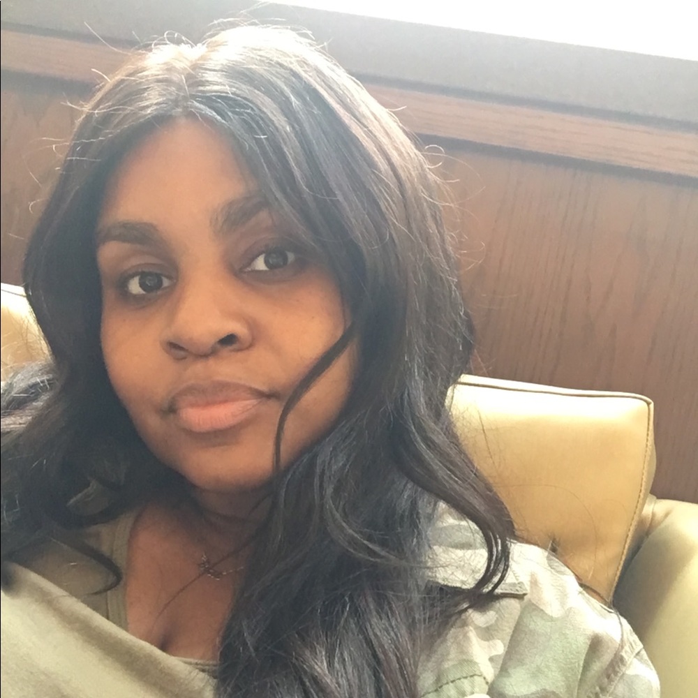 Meet your Posher, Lori