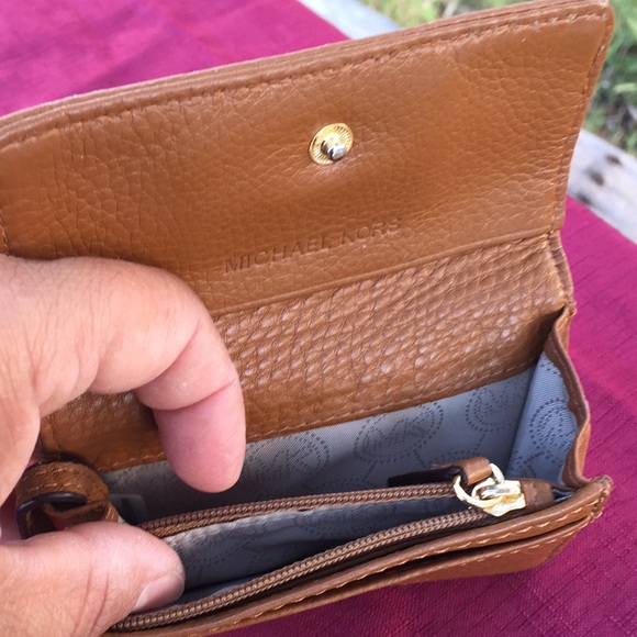 Coin wallet and ID - Picture 2 of 3