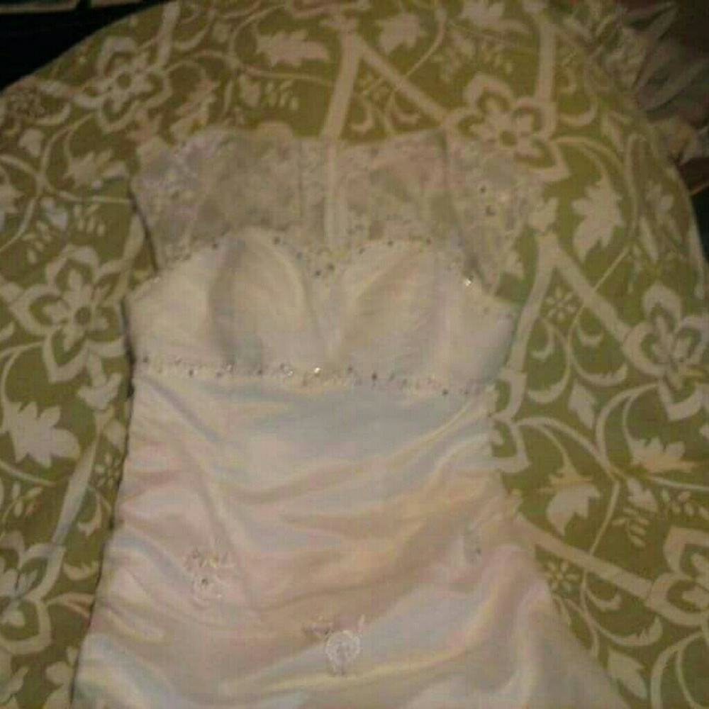 Wedding dress