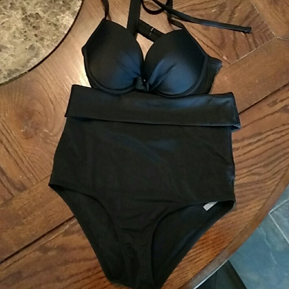 NWOT Tw piece bikini with fold over hi rise bottom
