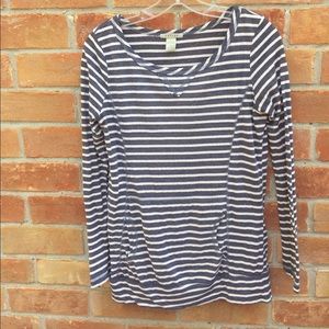 Large striped shirt with pocket