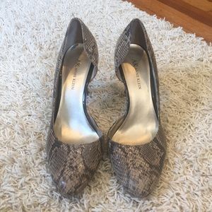 AK Anne Klein snake skin heels