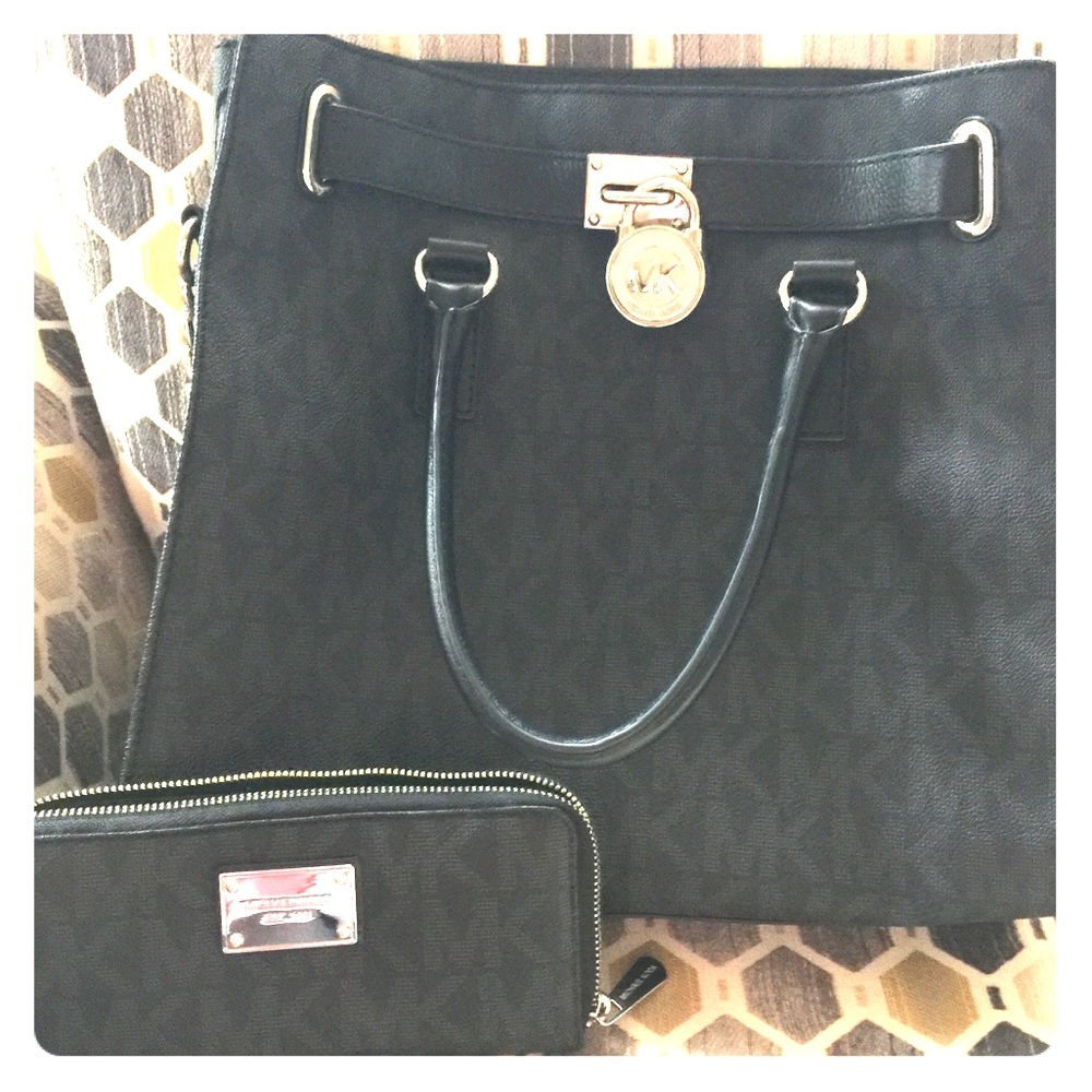 Michael Kors Hamilton purse and wallet