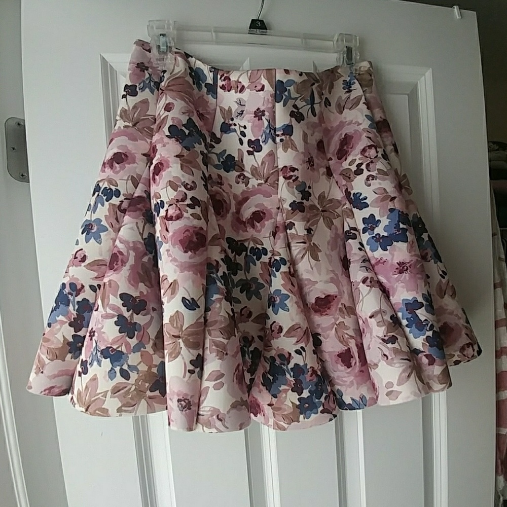 NWT Lauren Conrad Runway Enchanted Floral Skirt