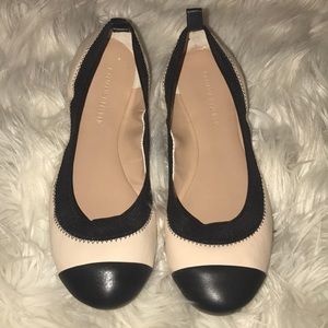Banana Republic Flats sz 6