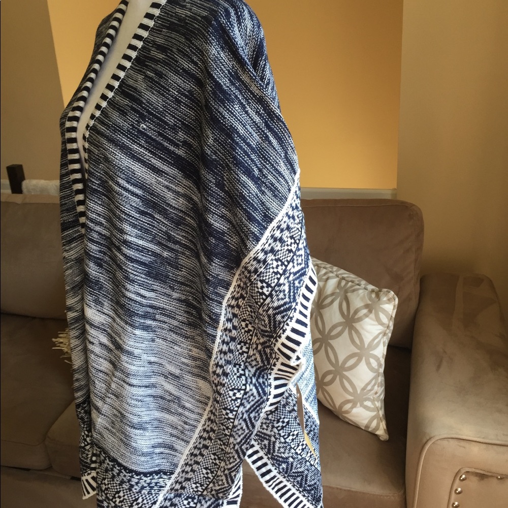 Sold out - Picture 4 of 8