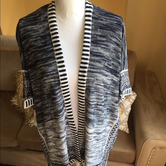 Sold out - Picture 3 of 8