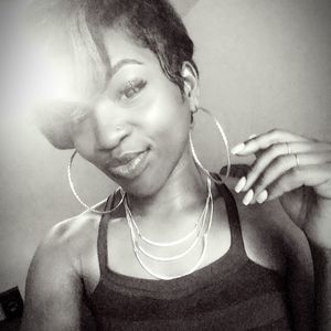 Meet your Posher, Crystal