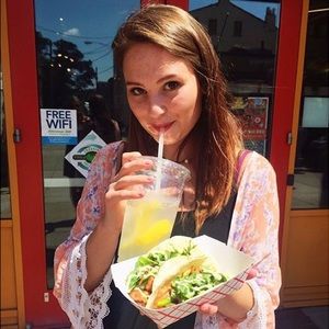 Meet your Posher, Nora