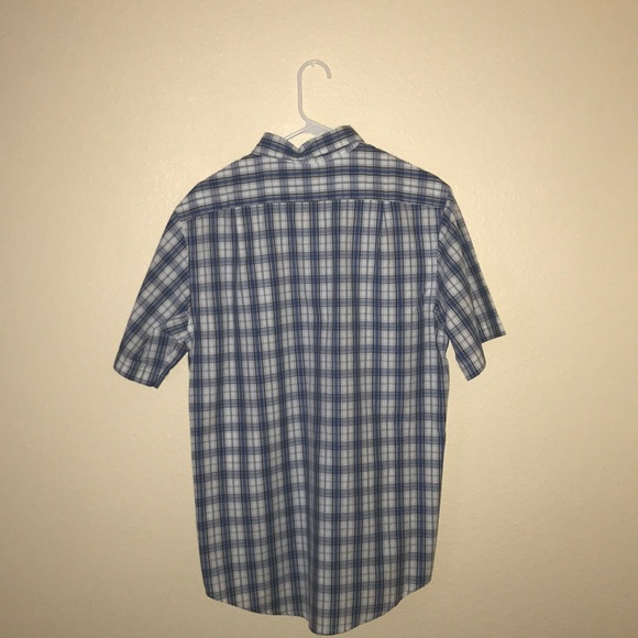 Izod button short sleeve shirt - Picture 2 of 4