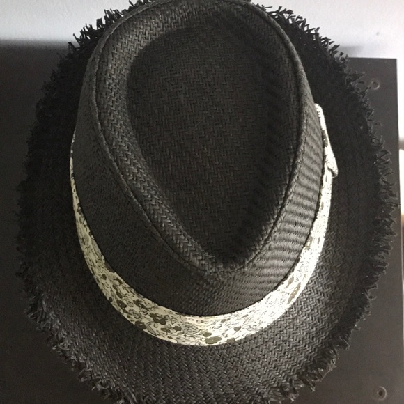 Hat - Picture 3 of 5