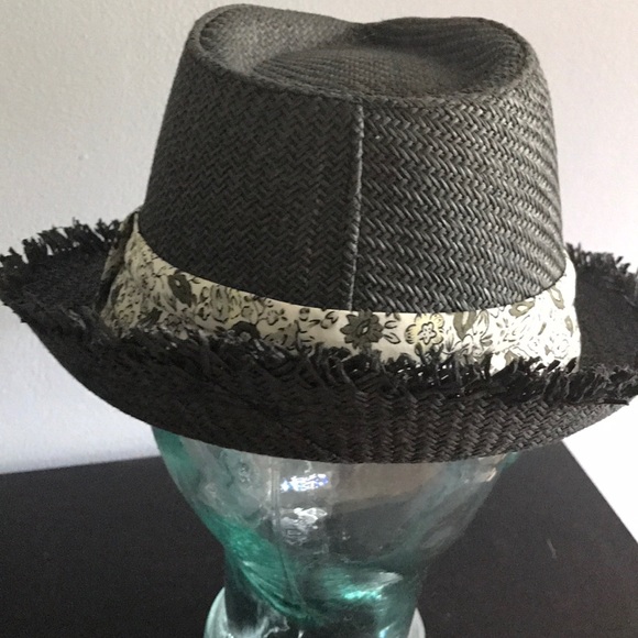 Hat - Picture 5 of 5