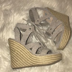 Steve Madden "Benett" Wedges Sz 5