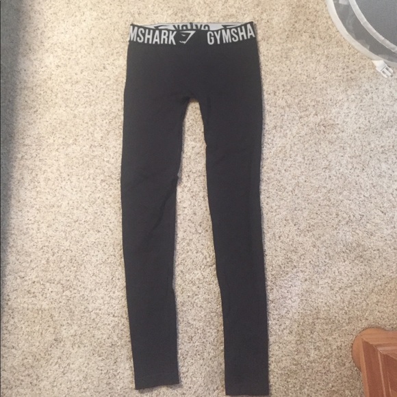 Gymshark Pants - RESERVED FOR @ra_tglu