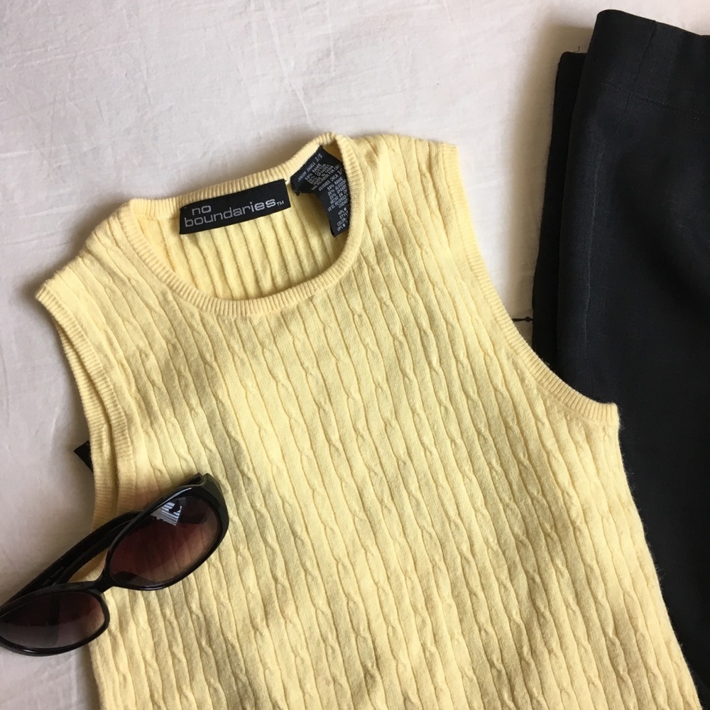 Sleeveless Yellow Tank Top No boundaries