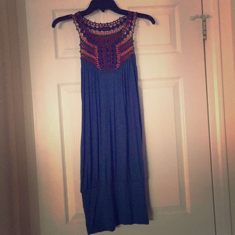 Mini casual dress. Can be worn with leggings