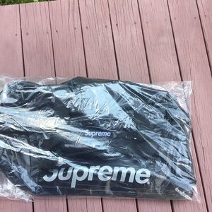 Supreme duffle bag