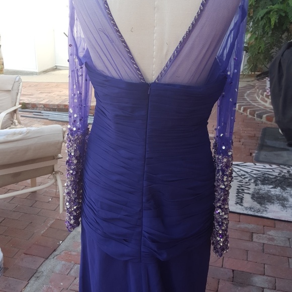 Gorgeous purple heavily beaded gown - Picture 6 of 6