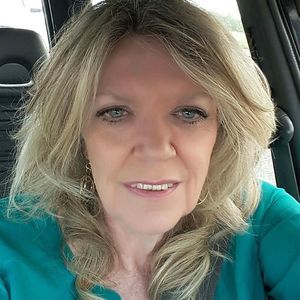 Meet your Posher, Rose