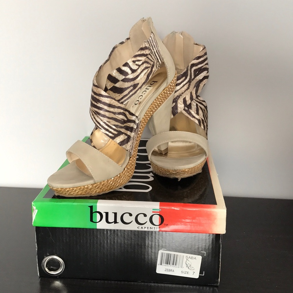 Bucco zebra sandals
