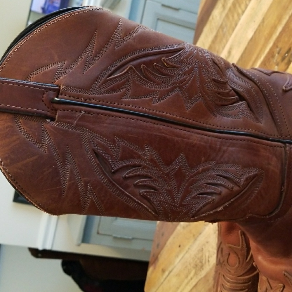 Code West - Picture 3 of 5