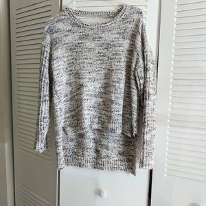 Hi-Lo Thick Sweater
