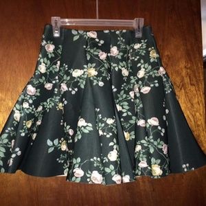 LC Runway Collection floral Green Gable Skirt