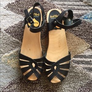 Swedish Hasbeens | Debutantes strappy sandal | 38