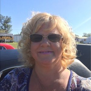 Meet your Posher, Tina