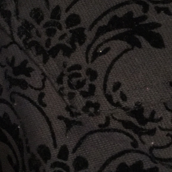 SOLD/Black leggings - Picture 3 of 3