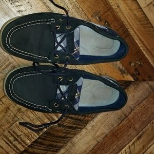 Navy and plaid topsiders