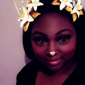 Meet your Posher, Delwinisha