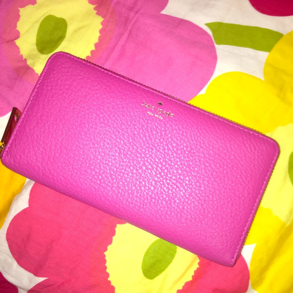 Kate Spade "Lacey" wallet in "Sweetheart Pink" NWT