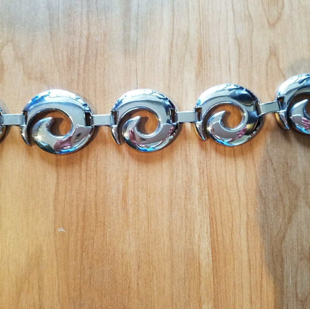 Metal Fashion Swirly Scroll Belt