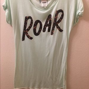 Pink ROAR Tshirt 😍