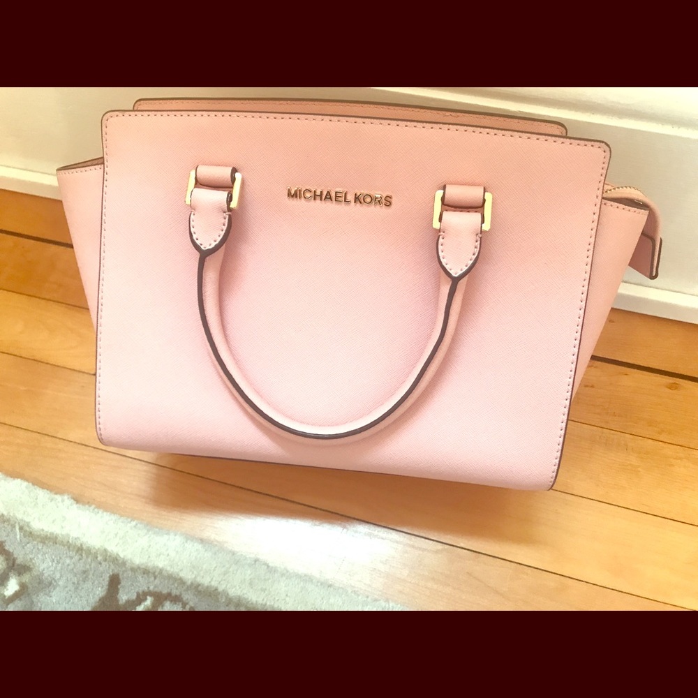 MK Satchel (pink)