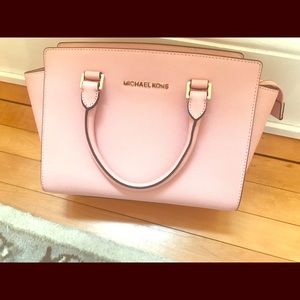 MK Satchel (pink)