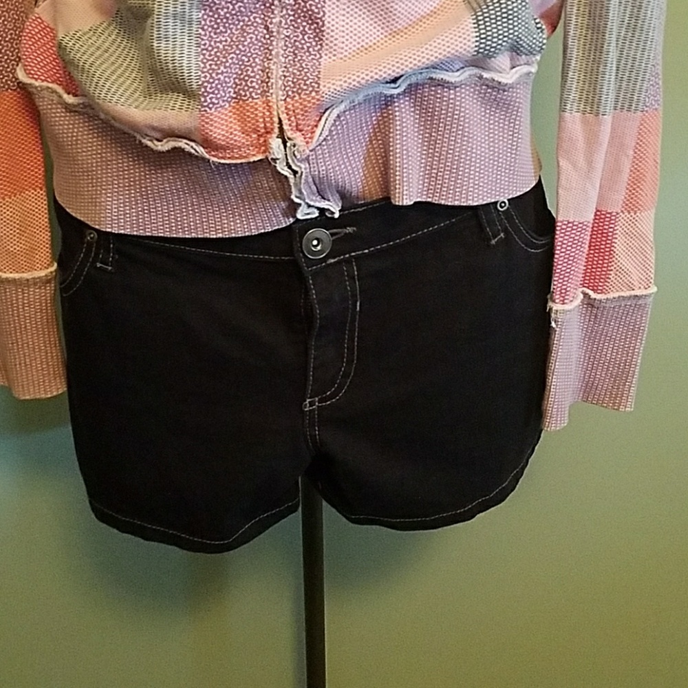 NWOT City Streets black denim shorts 17