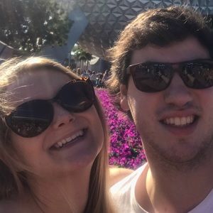 Meet your Posher, Renee