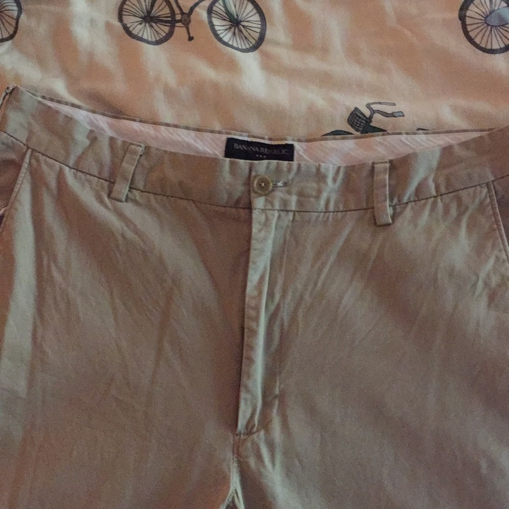 Men's Banana Republic khakis