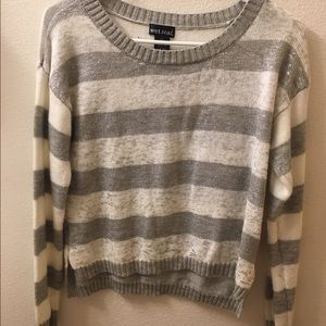 Adorable sweater 😍