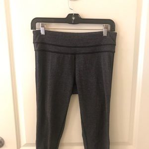 💕Lululemon Black and Gray Striped Leggings💕