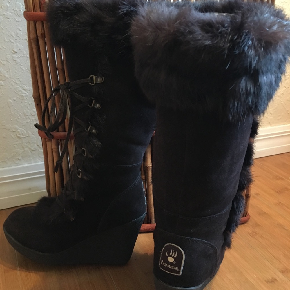 Bear Paw Suede w/Fur Trim Lace-Up brown size 6