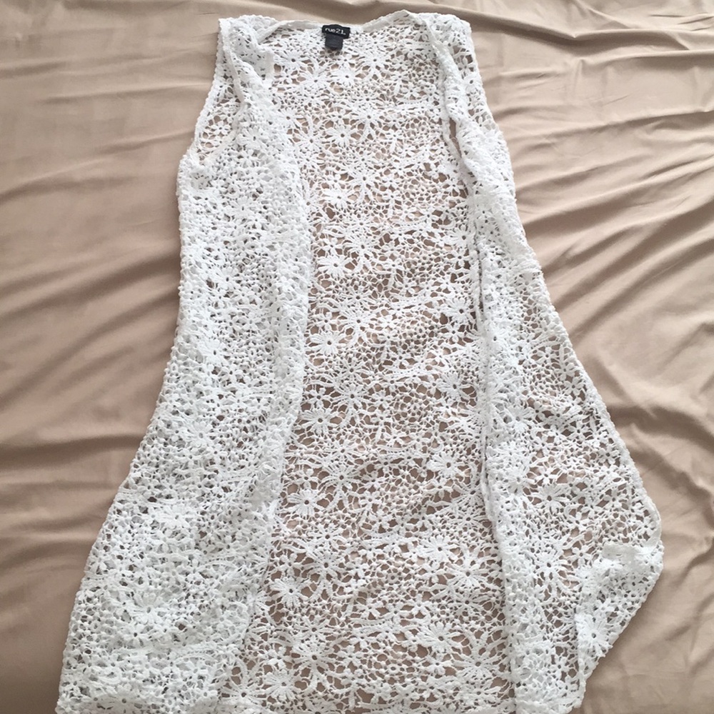 White flower cover-over