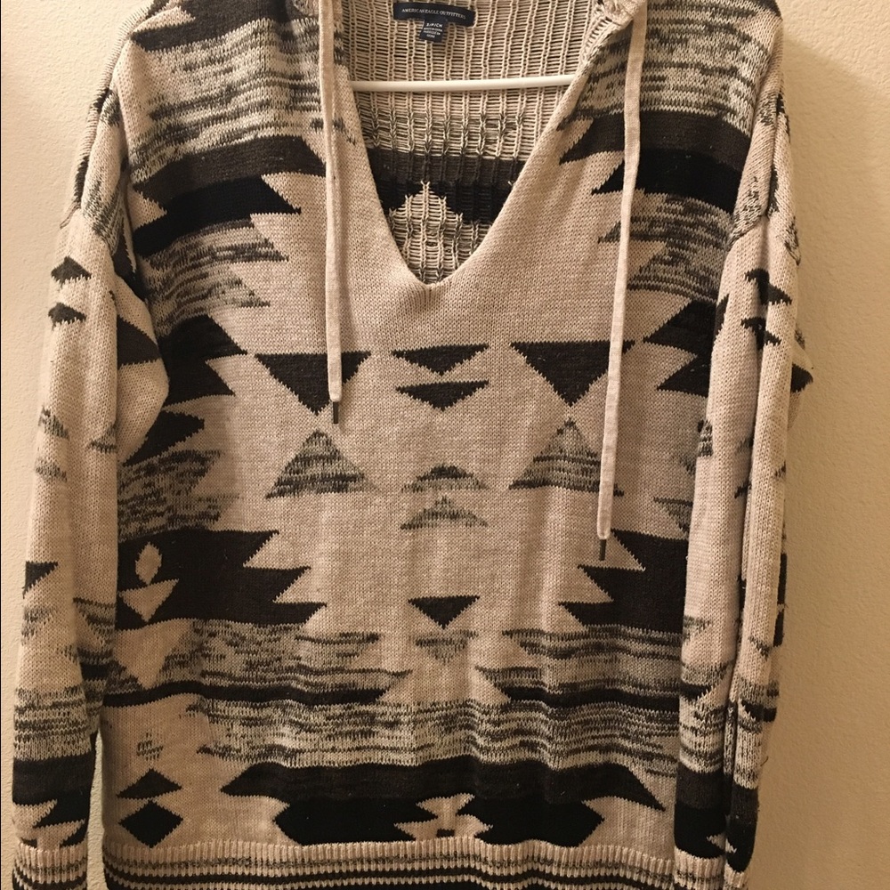Very fashionable pull over sweater 😍