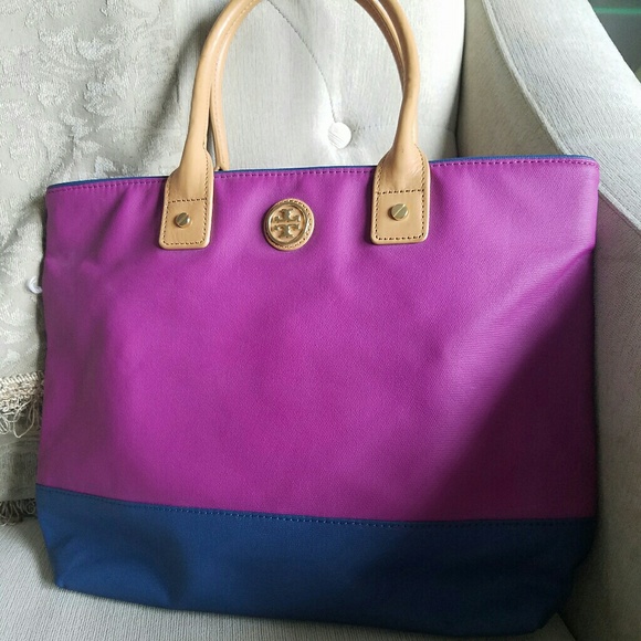 Tory Burch Handbags - Pre-owned!! Tory Small Fushia/Purple Tote