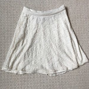 H&M white lace skirt
