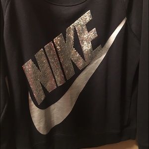 Sparkly Nike sweatshirt 😍