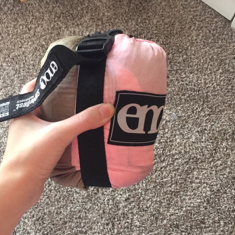 Single nest Eno pink